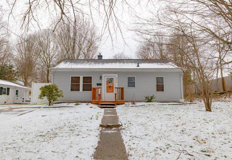 Photo of 339 N Marshall Avenue, Marshall, MI 49068 (MLS # 26011241)