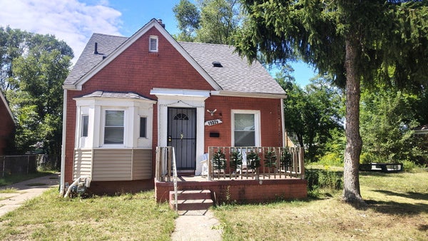 19329 WALTHAM ST, DETROIT, MI 48205 - Image ea4d228370d3794ee10c4dccf42e1bdf/3791922296