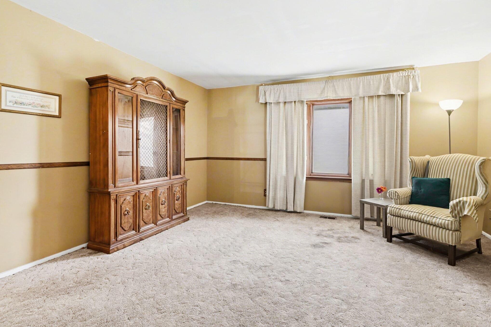 2325 Fair Oaks Street E