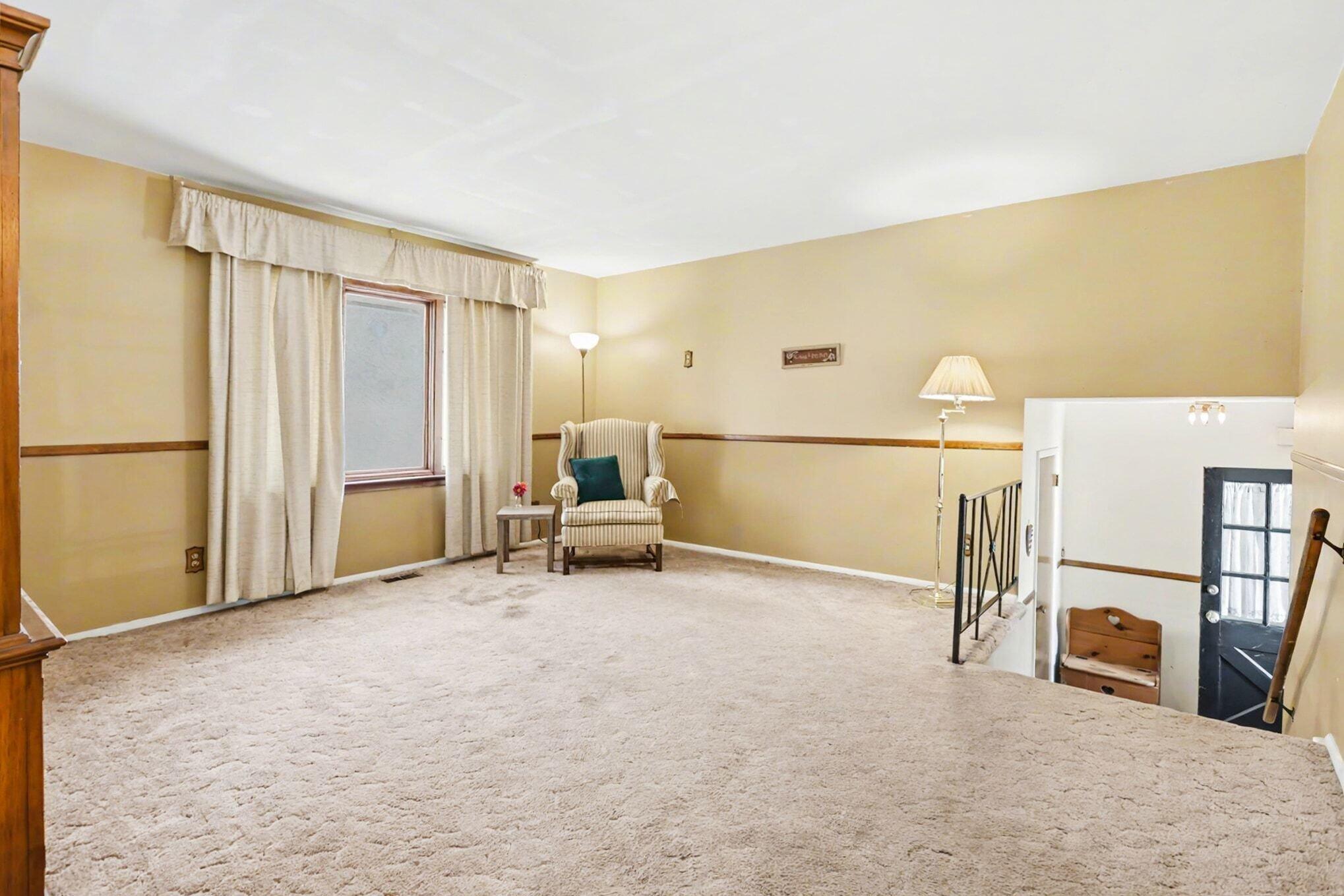 2325 Fair Oaks Street E