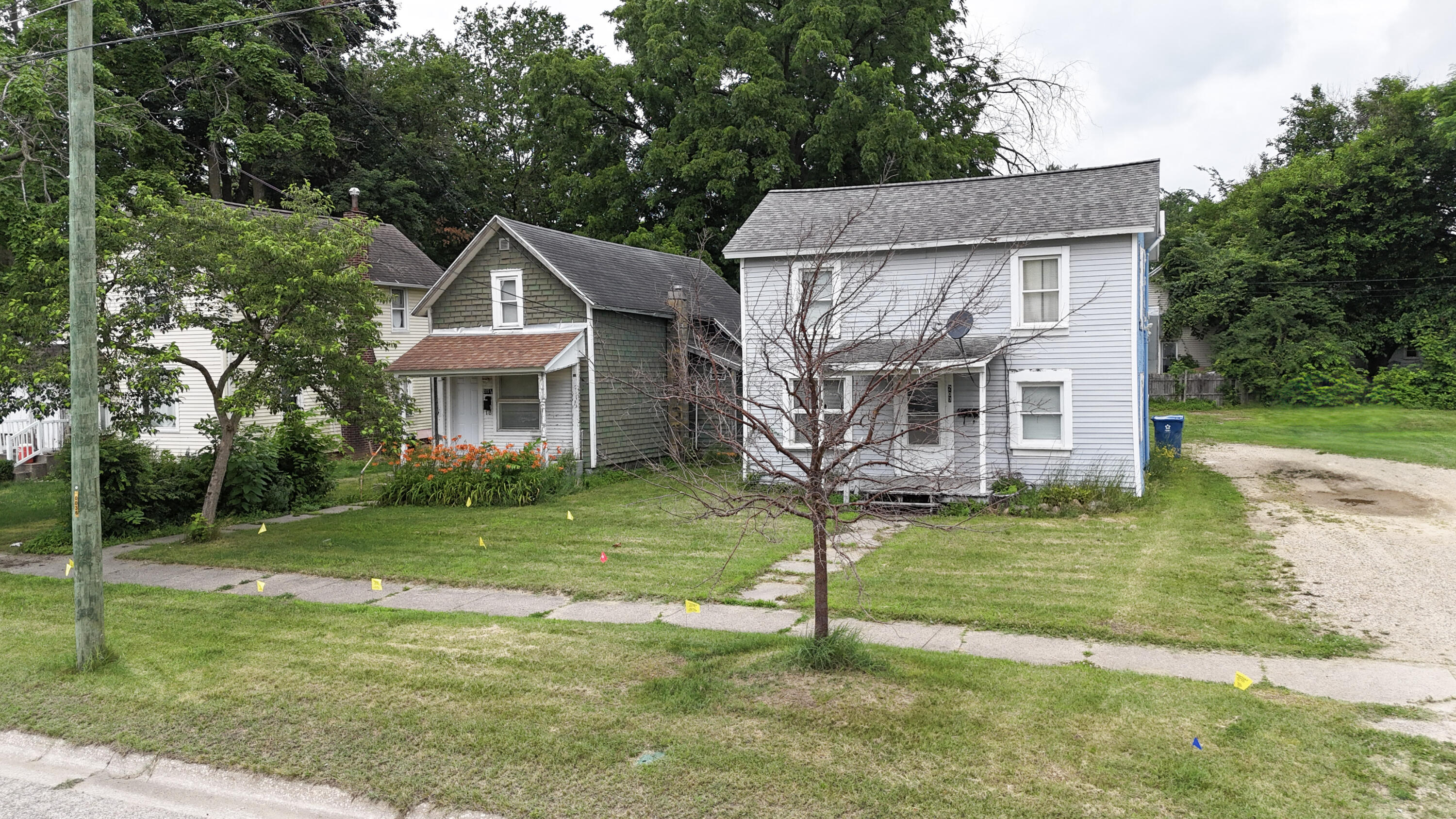 207 W Railroad Street