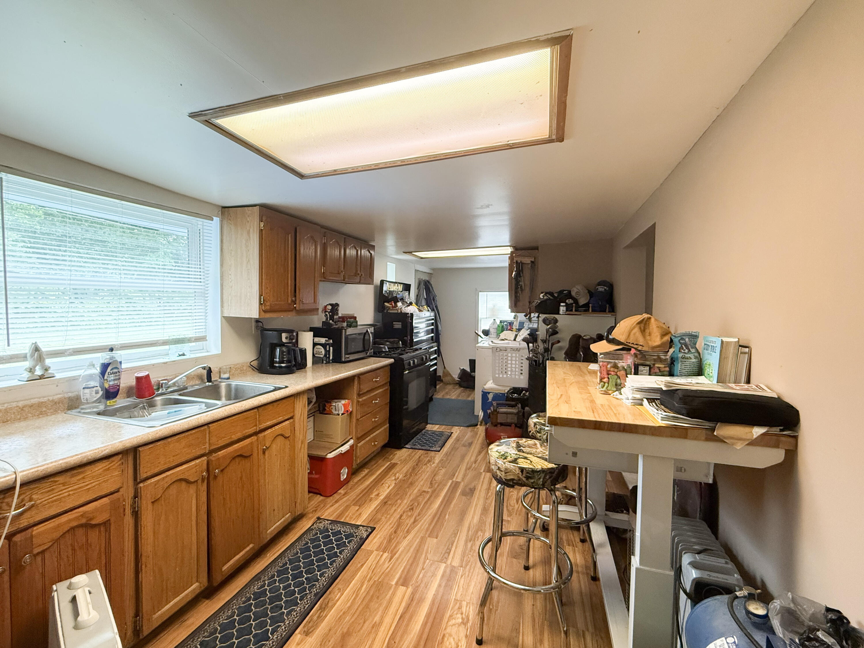 207 W Railroad Street