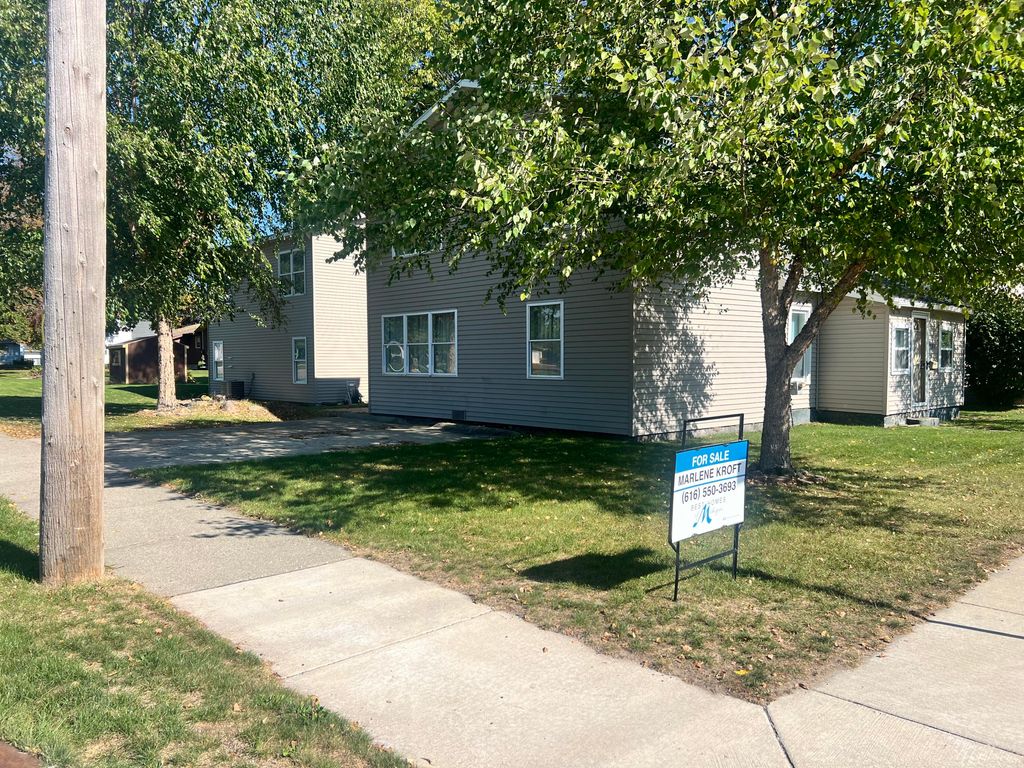 Photo of 521 Spring Street SE, Lowell, MI 49331 (MLS # 25051167)