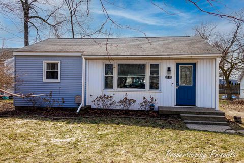 1881 Manor Drive, Norton Shores, MI 49441 - MLS#: 25010663