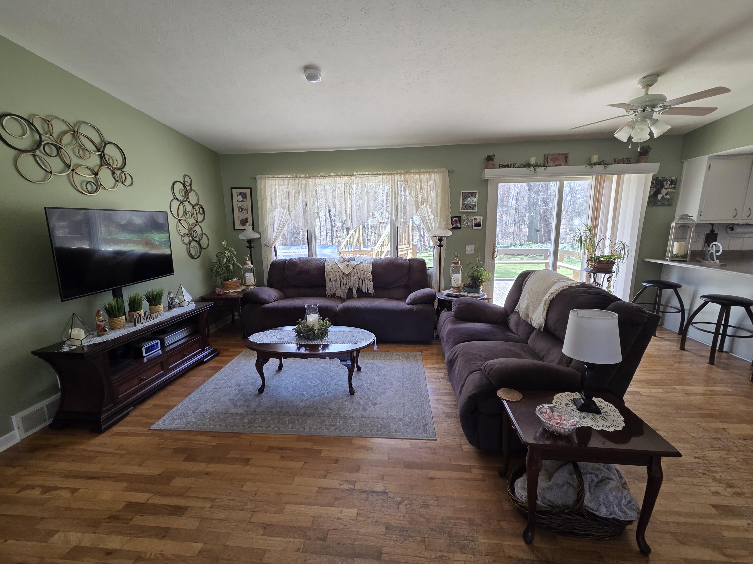 Allegan, Michigan 49010, United States, 3 Bedrooms Bedrooms, ,2 BathroomsBathrooms,Residential,Pending,114735