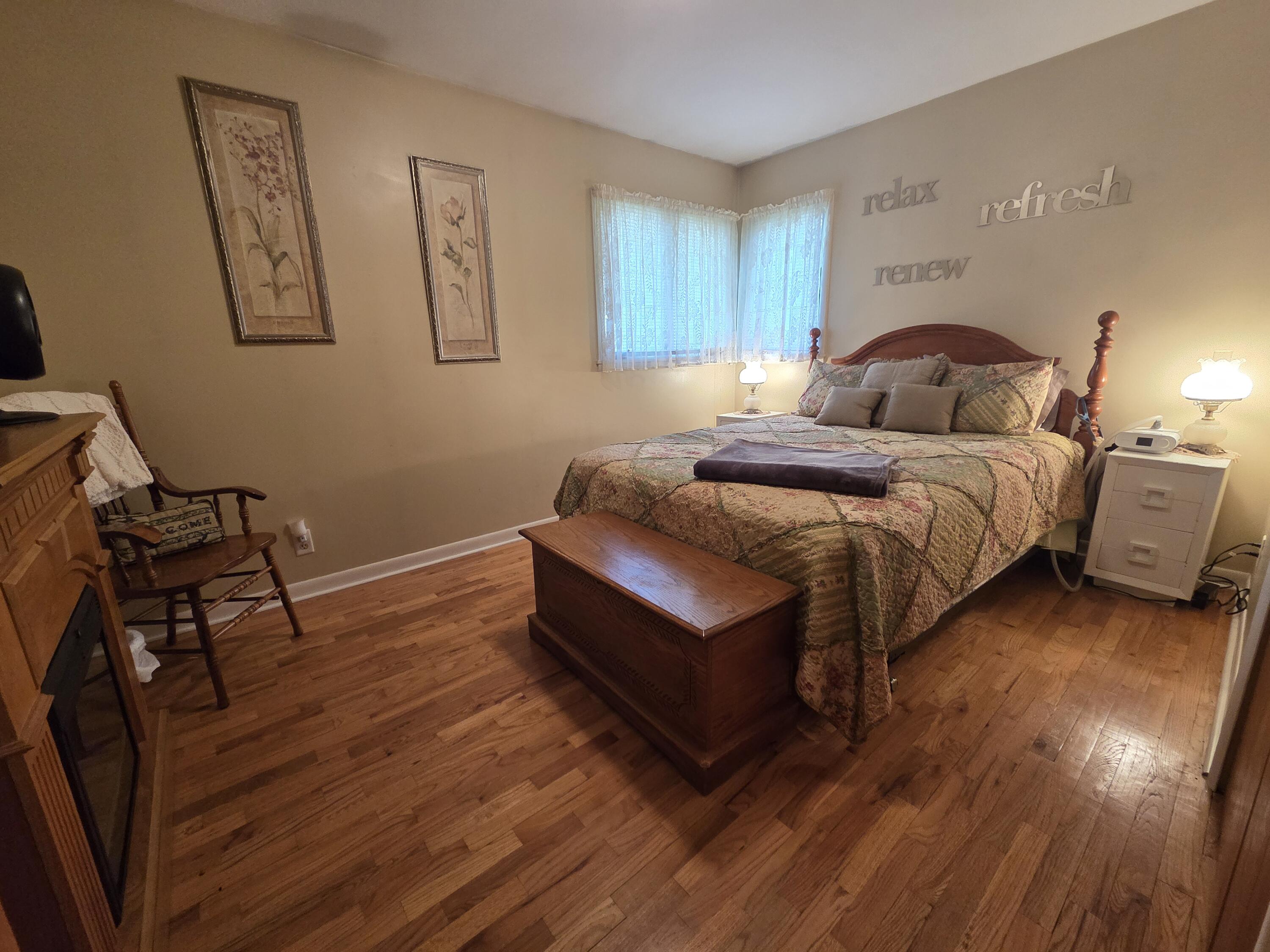 Allegan, Michigan 49010, United States, 3 Bedrooms Bedrooms, ,2 BathroomsBathrooms,Residential,Pending,114735