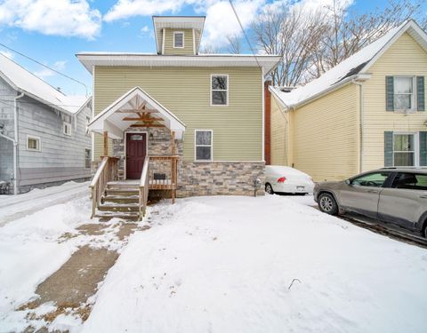 Photo for 209 N Pleasant Street