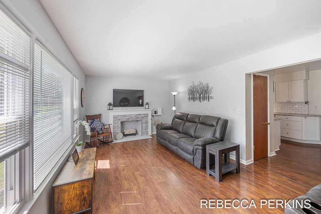 Photo of 286 Dartmouth Avenue, Holland, MI 49423 (MLS # 26025703)