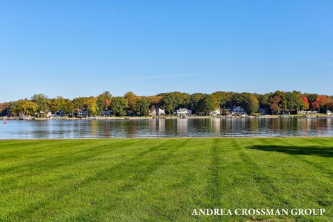 1329 Bayview Drive Holland MI 49423