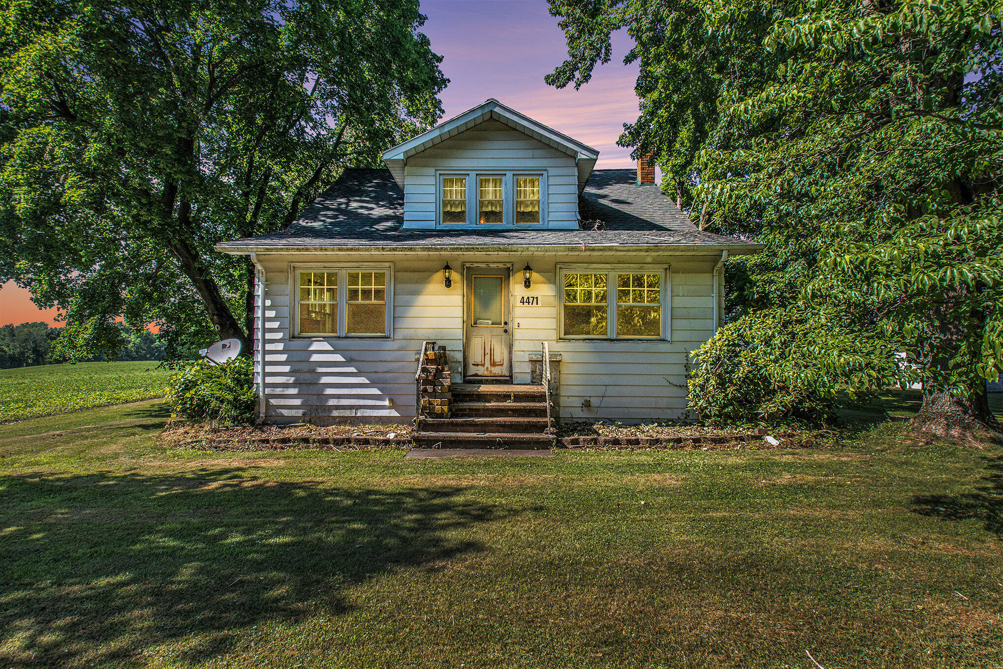 4471 Highland Avenue
