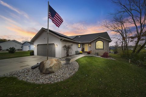 Photo of 8826 Irish Mist, Onsted, MI 49265 (MLS # 25055170)