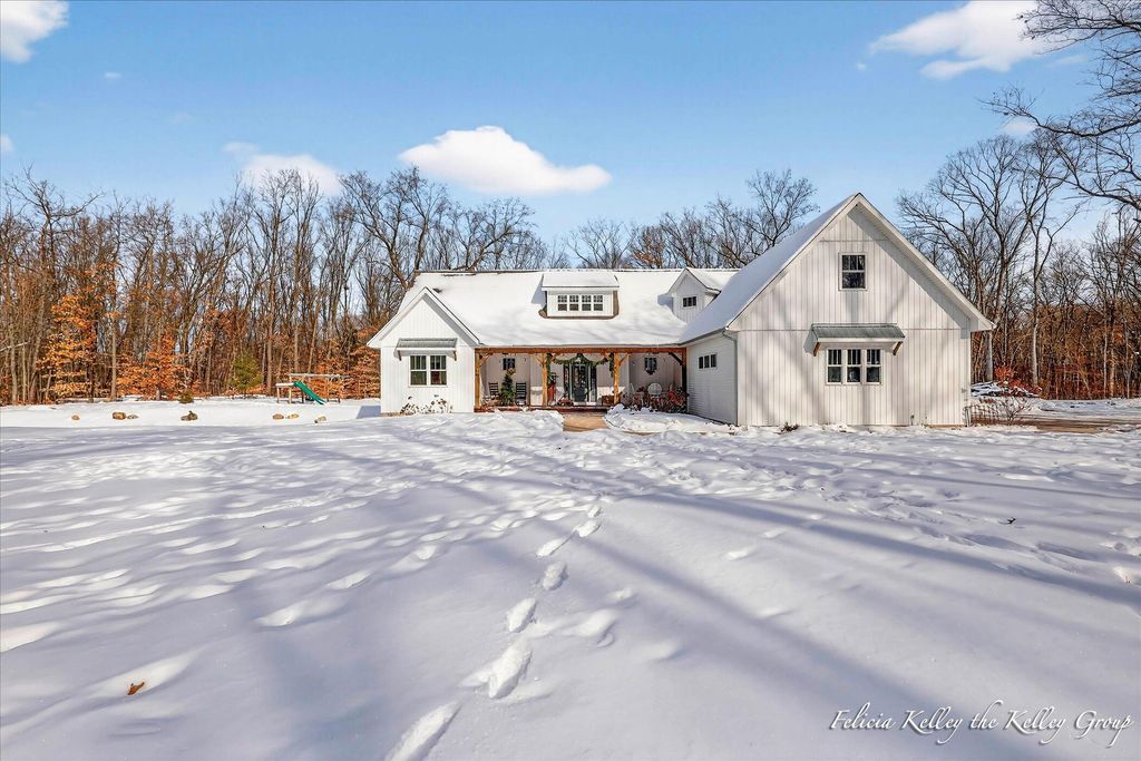 Photo of 23232 Shorecrest Woods Drive, Pierson, MI 49339 (MLS # 26005244)