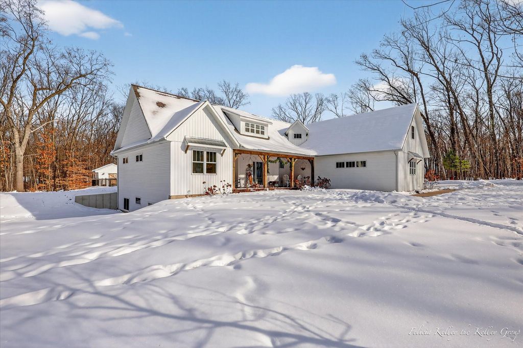 Photo of 23232 Shorecrest Woods Drive, Pierson, MI 49339 (MLS # 26005244)