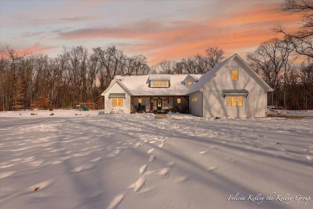 Photo of 23232 Shorecrest Woods Drive, Pierson, MI 49339 (MLS # 26005244)