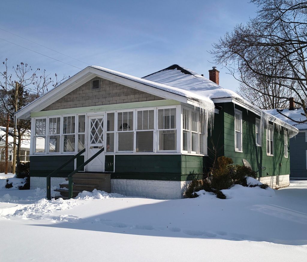 Photo of 1560 6th Street, Muskegon, MI 49441 (MLS # 26005052)