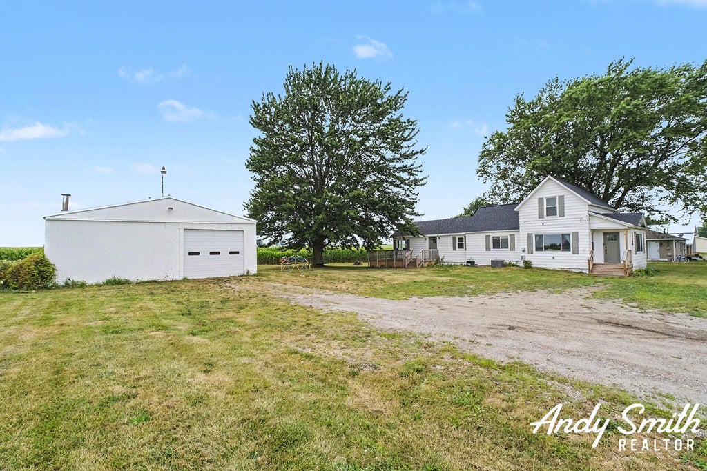 Photo of 5843 120th Avenue, Holland, MI 49424 (MLS # 26050356)