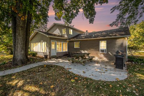 Photo of 7842 Main Street, Newaygo, MI 49337 (MLS # 26012450)