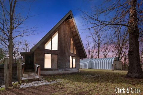 Photo of 11496 SW Greenville Road, Greenville, MI 48838 (MLS # 26013644)