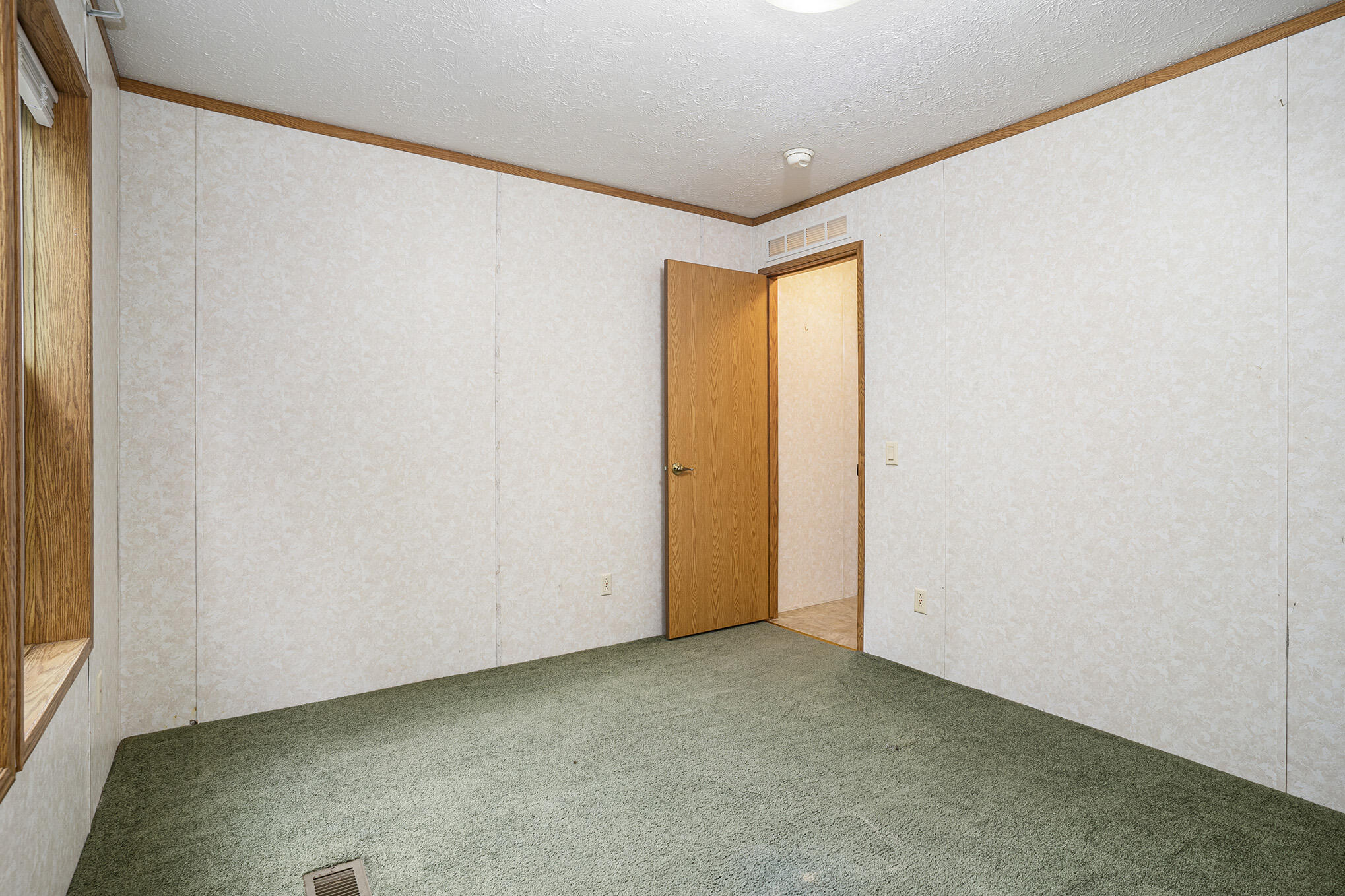 Bloomingdale, Michigan 49026, United States, 2 Bedrooms Bedrooms, ,2 BathroomsBathrooms,Residential,Active,94457