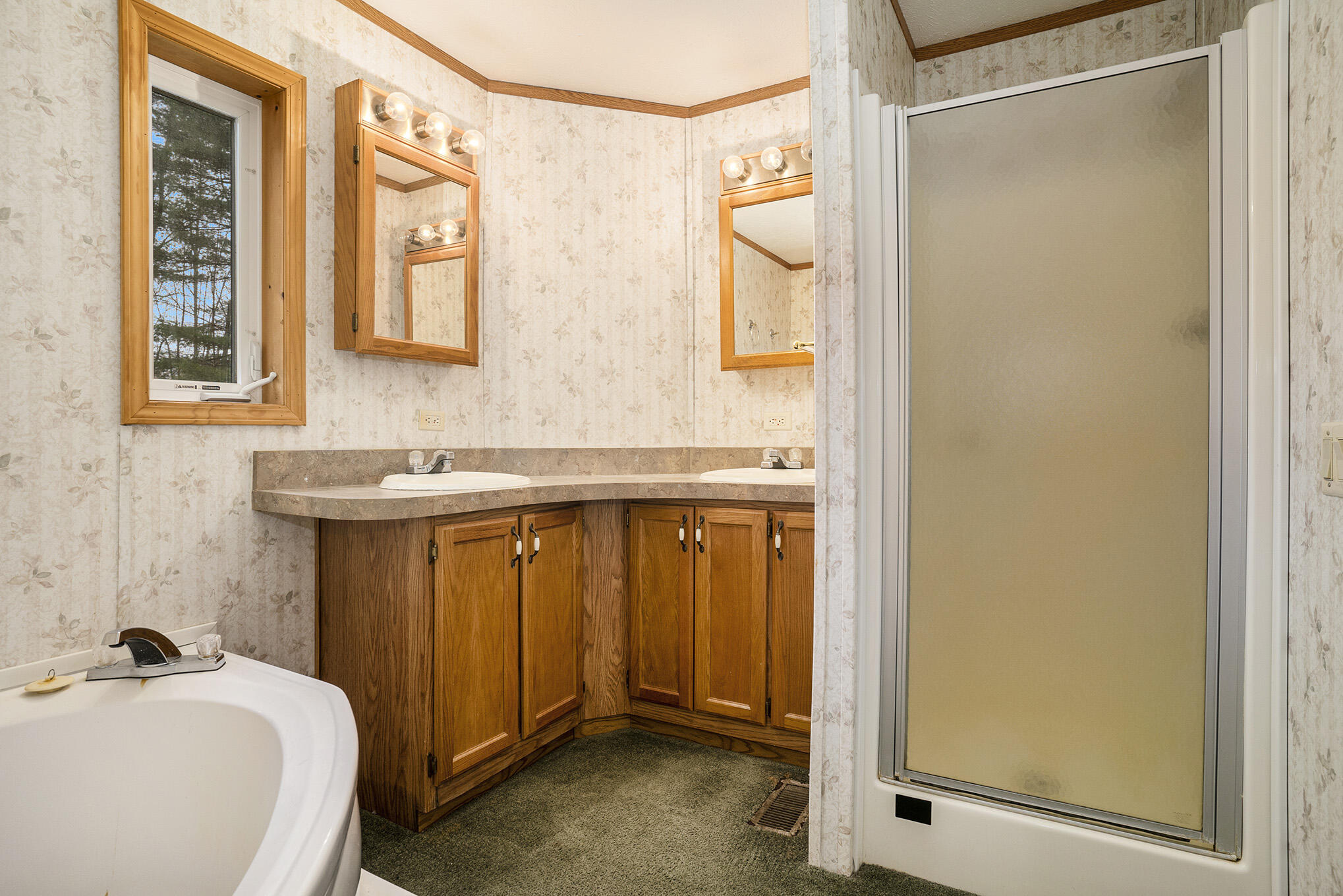 Bloomingdale, Michigan 49026, United States, 2 Bedrooms Bedrooms, ,2 BathroomsBathrooms,Residential,Active,94457