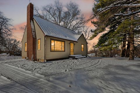 Photo of 2350 Brooklyn Road, Jackson, MI 49203 (MLS # 25060927)