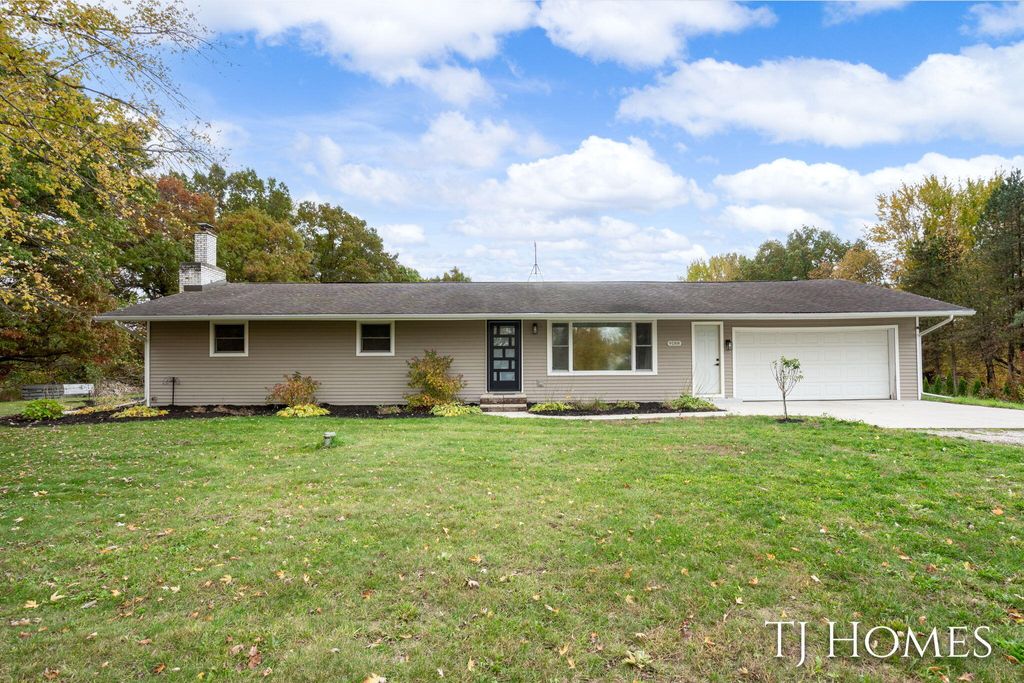 Photo of 9188 Whittall Street NE, Rockford, MI 49341 (MLS # 25055329)