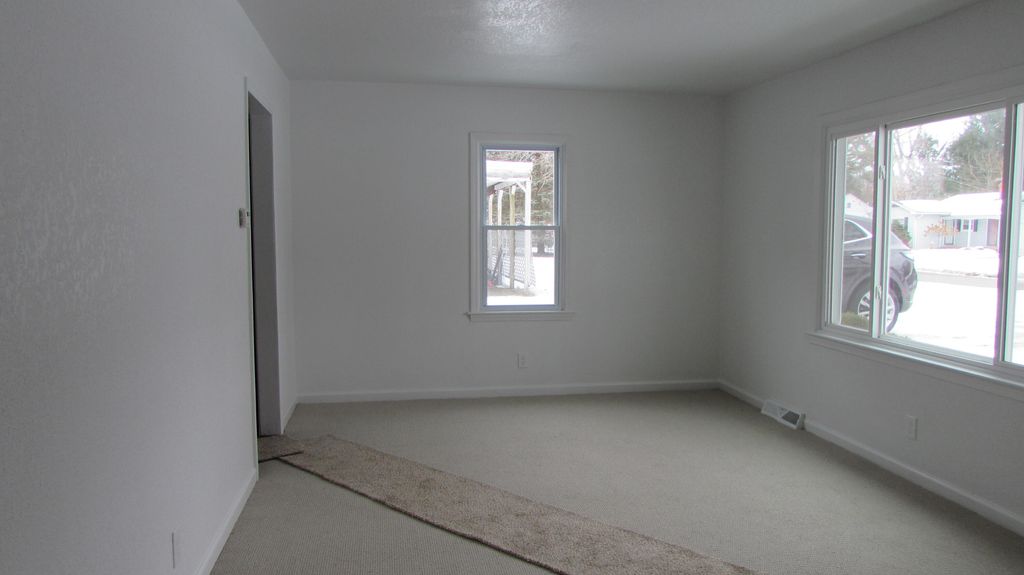 Photo of 150 W Clarke Avenue W, Coldwater, MI 49036 (MLS # 26005273)