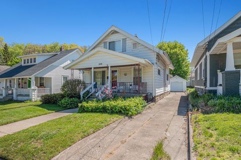 MLS: 25021682