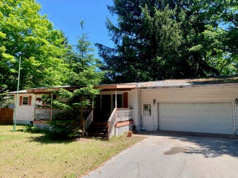 Photo of 2648 N Lakeshore Drive, Ludington, MI 49431 (MLS # 26030893)