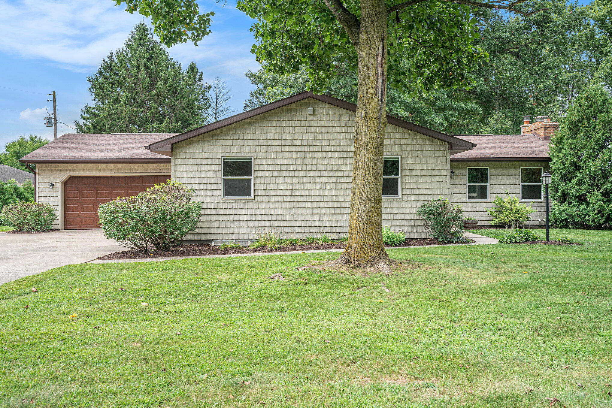 Constantine, Michigan 49042, United States, 4 Bedrooms Bedrooms, ,2 BathroomsBathrooms,Residential,Active,196396