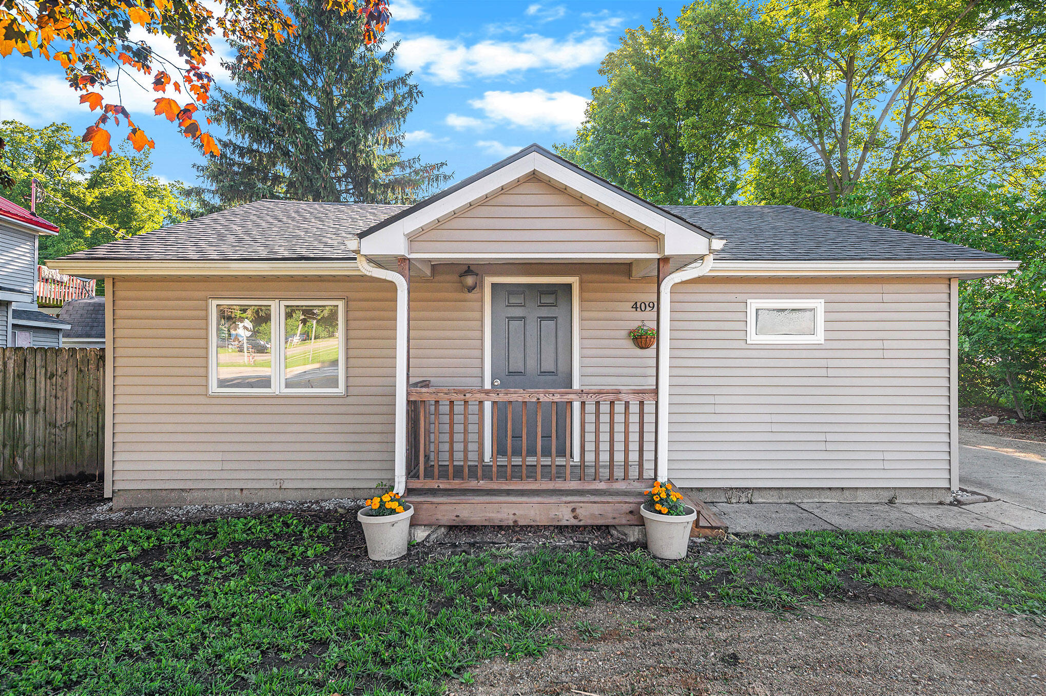Schoolcraft, Michigan 49087, United States, 3 Bedrooms Bedrooms, ,2 BathroomsBathrooms,Residential,Active,10206