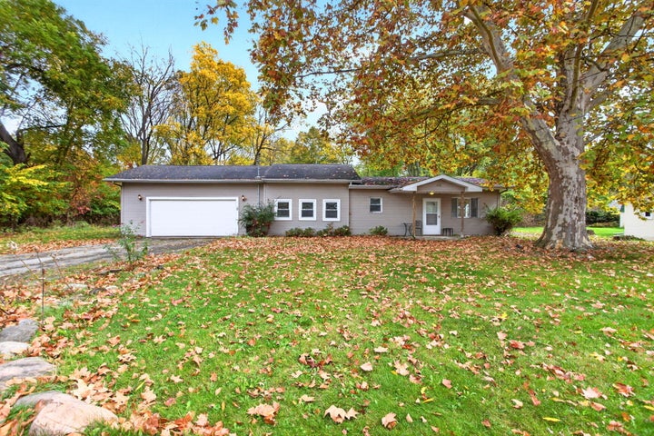 Photo 1 of 27 — 401 20th Street, Jackson, MI 49203