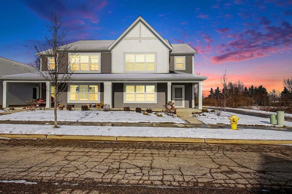 Photo of 871 Winchester Street, Holland, MI 49423 (MLS # 26001757)