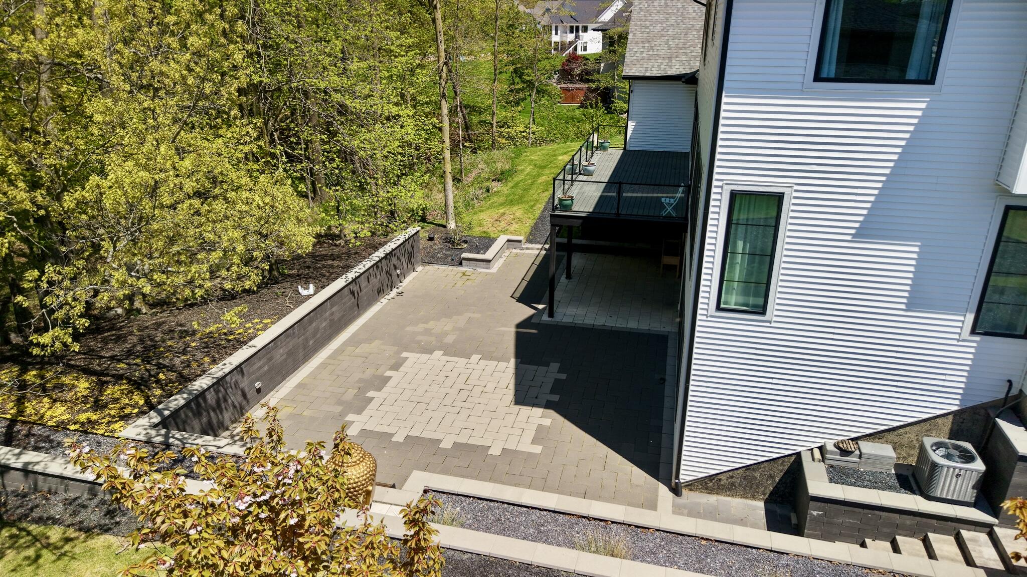 5587 Stonebridge Drive