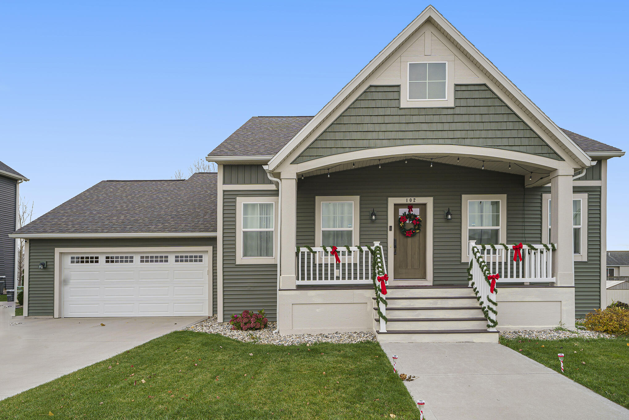 Photo 1 of 28 of 102 Willowgate Drive house