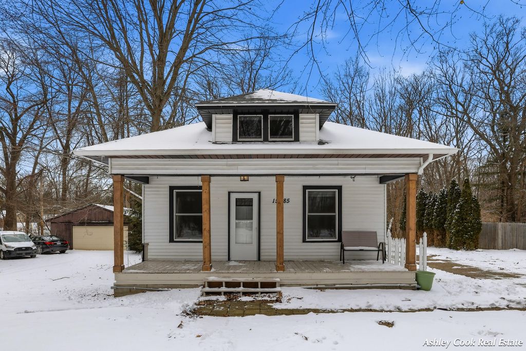 Photo of 15285 Coleman Avenue, Grand Haven, MI 49417 (MLS # 26010645)