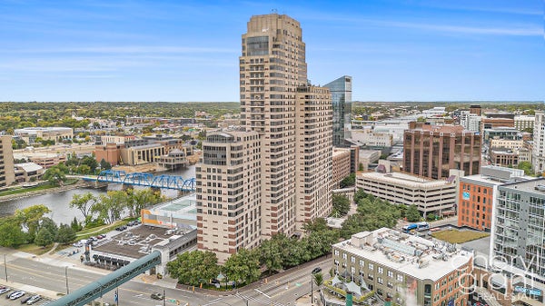 158 CAMPAU CIR NW, GRAND RAPIDS, MI 49503 - Image edc629fb2b5a3d39888dd28e4fcd0d45/3515281007