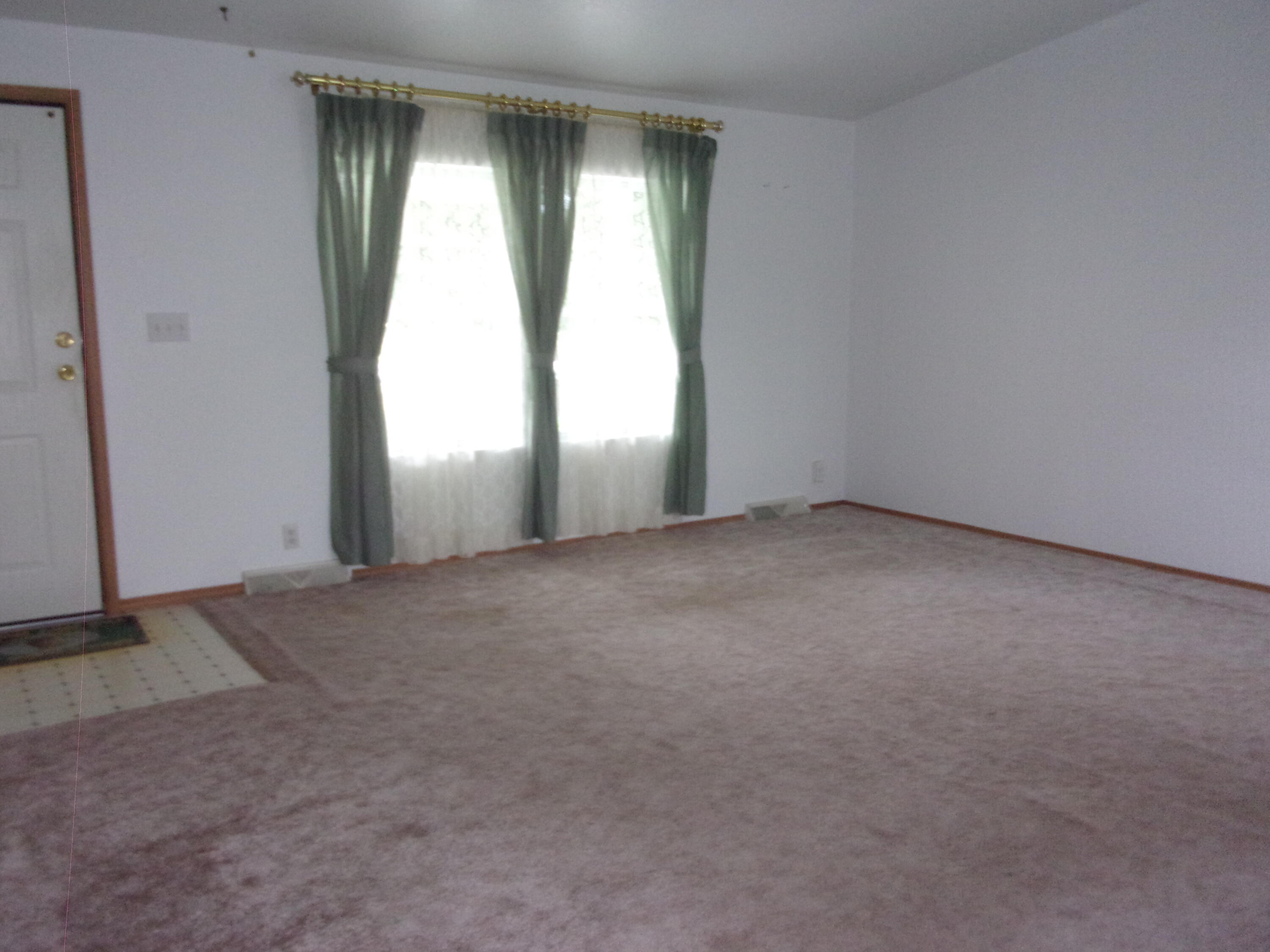 Sturgis, Michigan 49091, United States, 3 Bedrooms Bedrooms, ,2 BathroomsBathrooms,Residential,Pending,144788