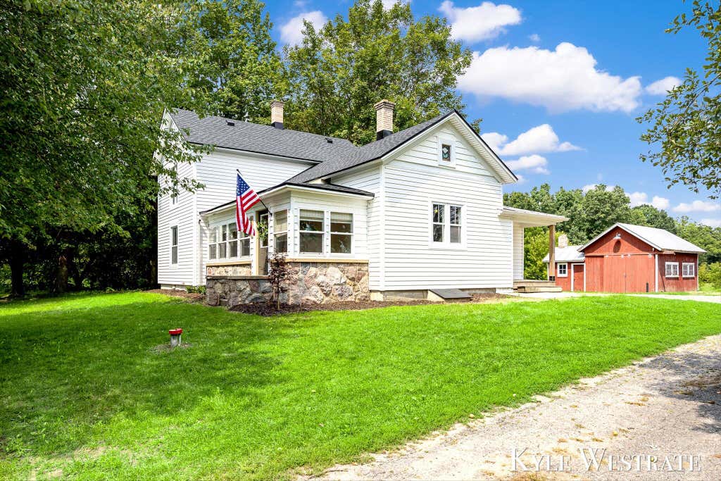 Photo of 6411 11 Mile Road NE, Rockford, MI 49341 (MLS # 26042766)