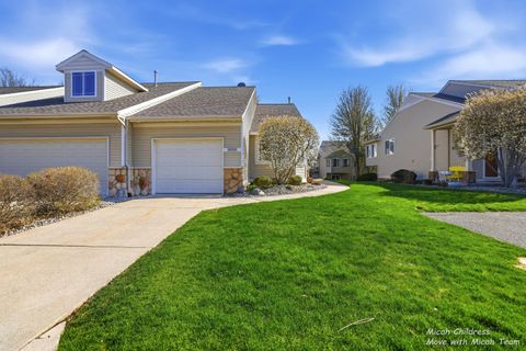 Photo of 2936 Pebblestone Drive, Hudsonville, MI 49426 (MLS # 26017393)