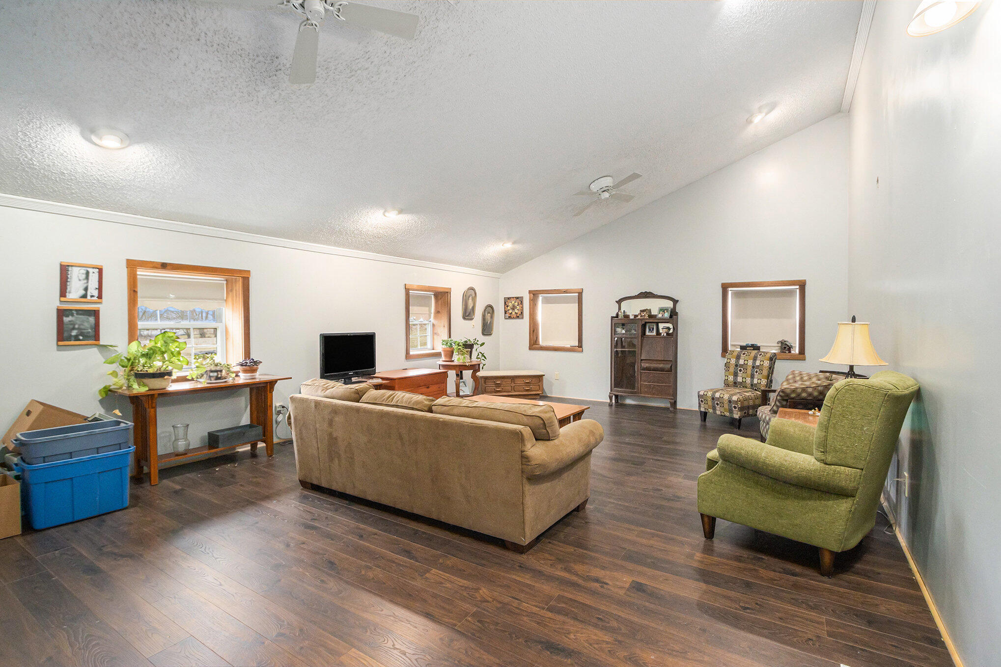 Union City, Michigan 49094, United States, 4 Bedrooms Bedrooms, ,2 BathroomsBathrooms,Residential,Active,186487