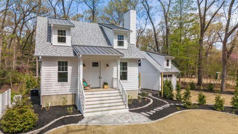 Photo of 4108 Chippewa Trail, New Buffalo, MI 49117 (MLS # 25044472)