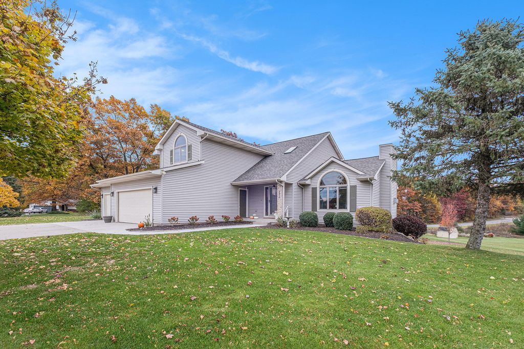 Photo of 5970 Terrace Park Drive NE, Rockford, MI 49341 (MLS # 25056939)