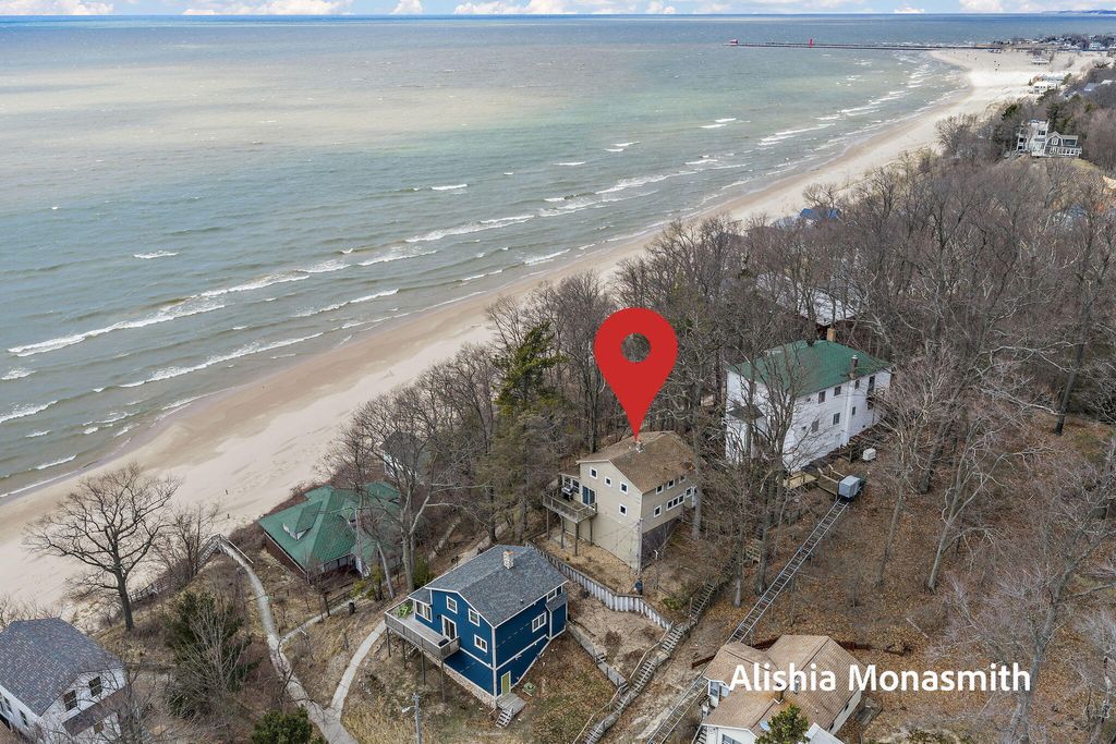 Photo of 15058 Stickney Ridge Road, Grand Haven, MI 49417 (MLS # 26011872)