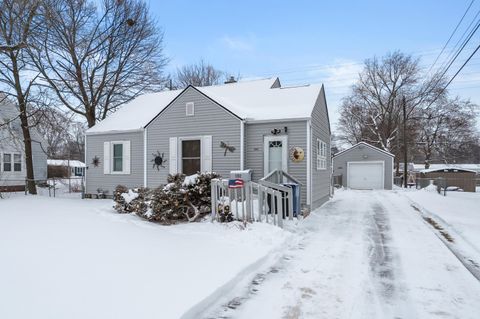 Photo of 1332 W Highland Boulevard, Battle Creek, MI 49015 (MLS # 26004638)