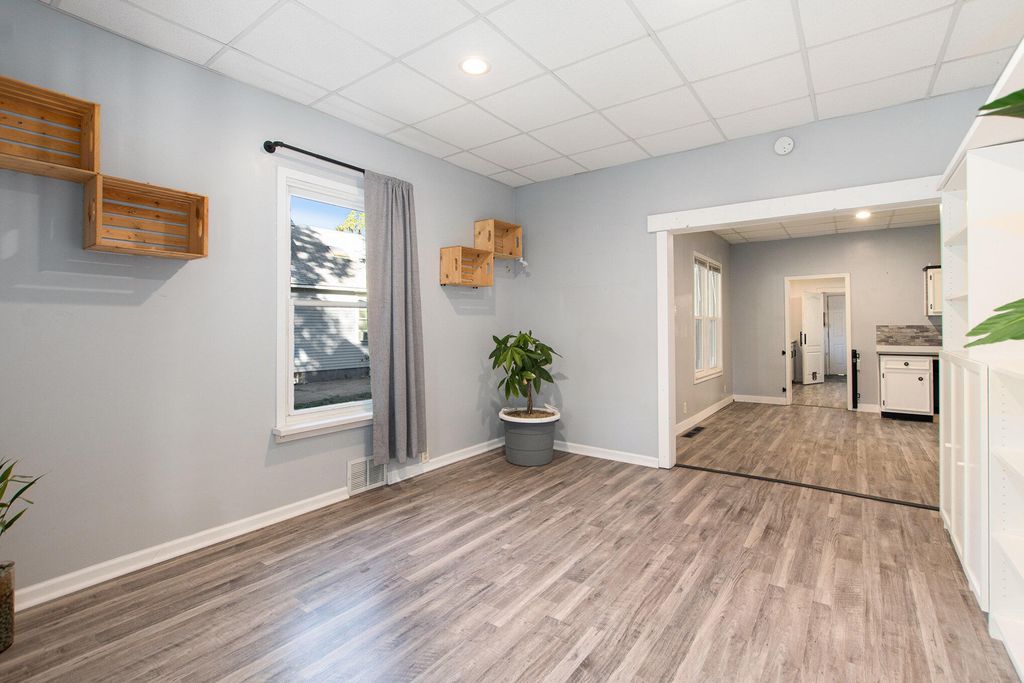 Photo of 87 E 17th Street, Holland, MI 49423 (MLS # 25052318)