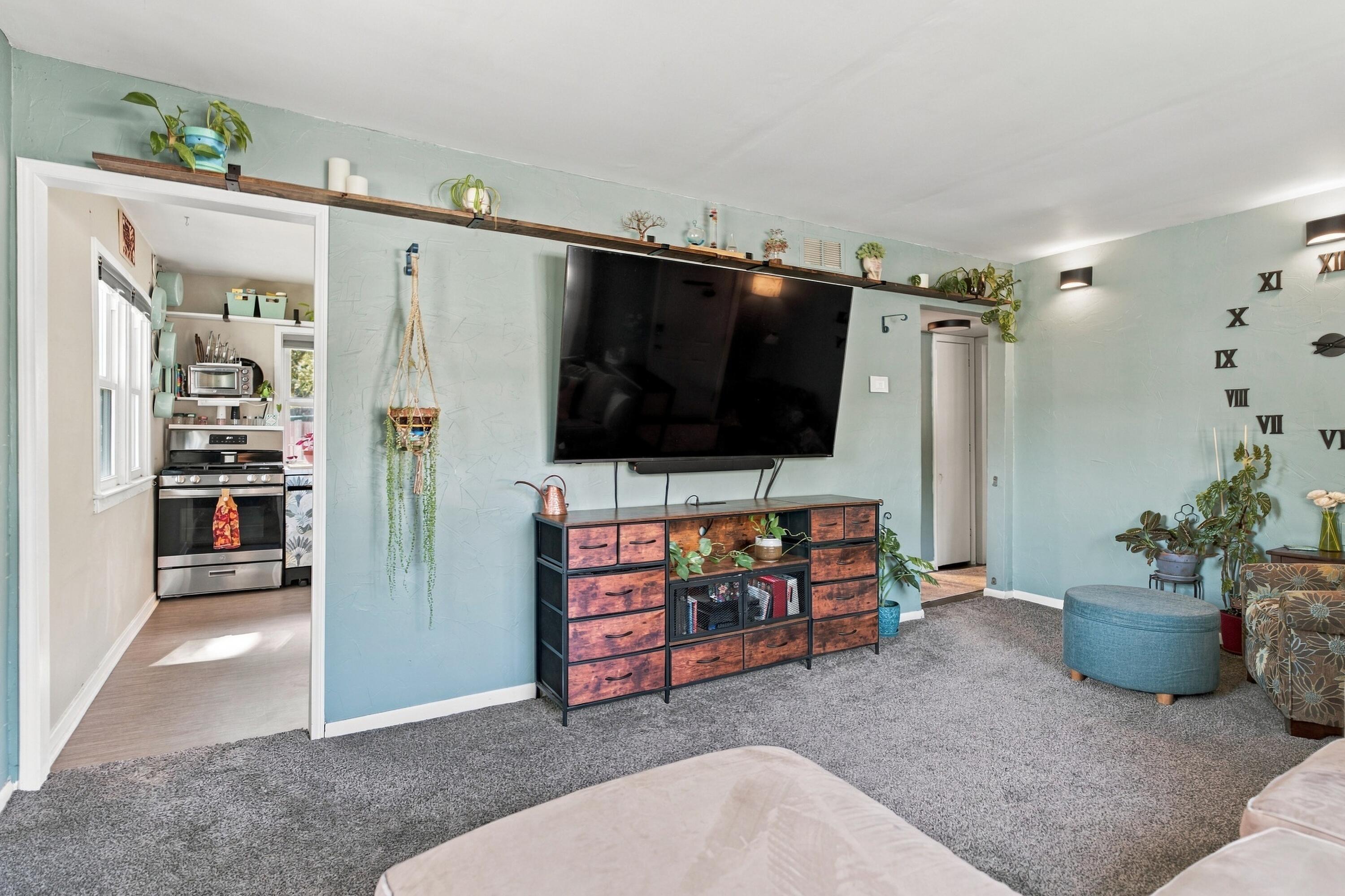 1322 Palmer Avenue