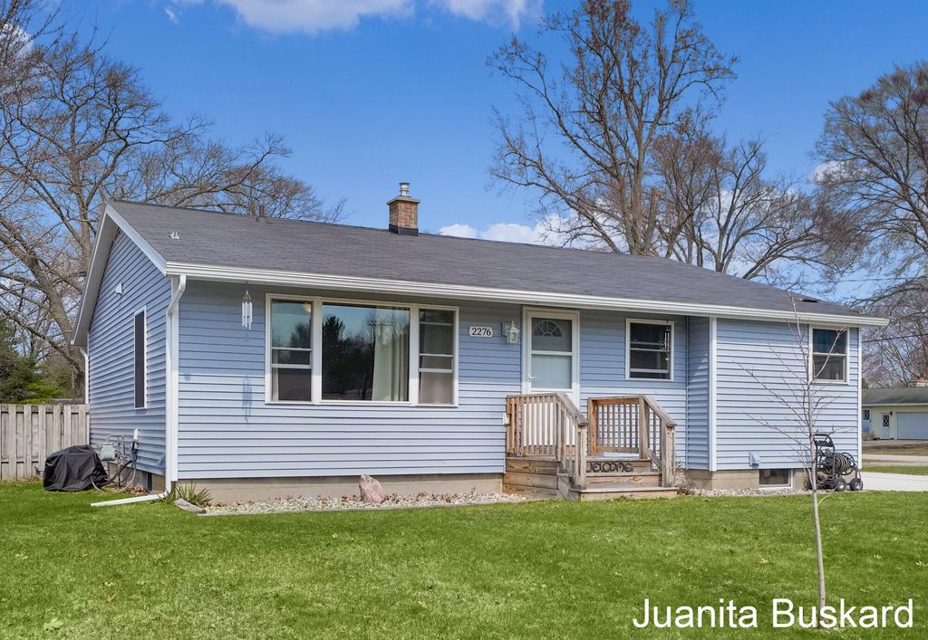 Photo of 2276 Emens Drive, Muskegon, MI 49444 (MLS # 26013682)