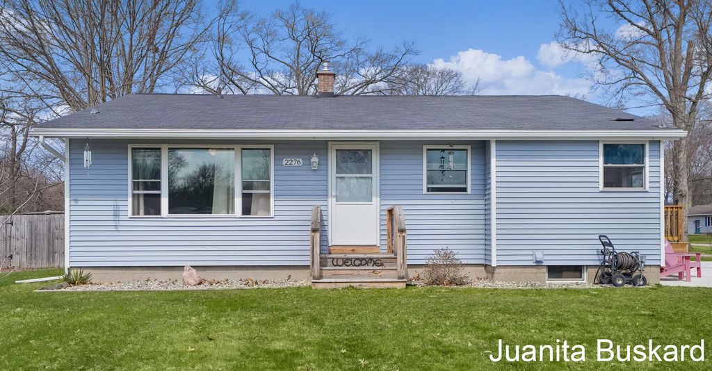 Photo of 2276 Emens Drive, Muskegon, MI 49444 (MLS # 26013682)