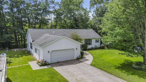 Photo of 161 Sauble Drive, Free Soil, MI 49411 (MLS # 26000164)